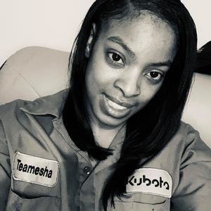 Meet your Posher, Mesha